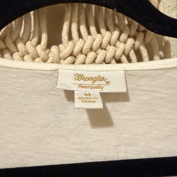 Wrangler Cream Tunic with Lace Detail - Picture 2 of 3